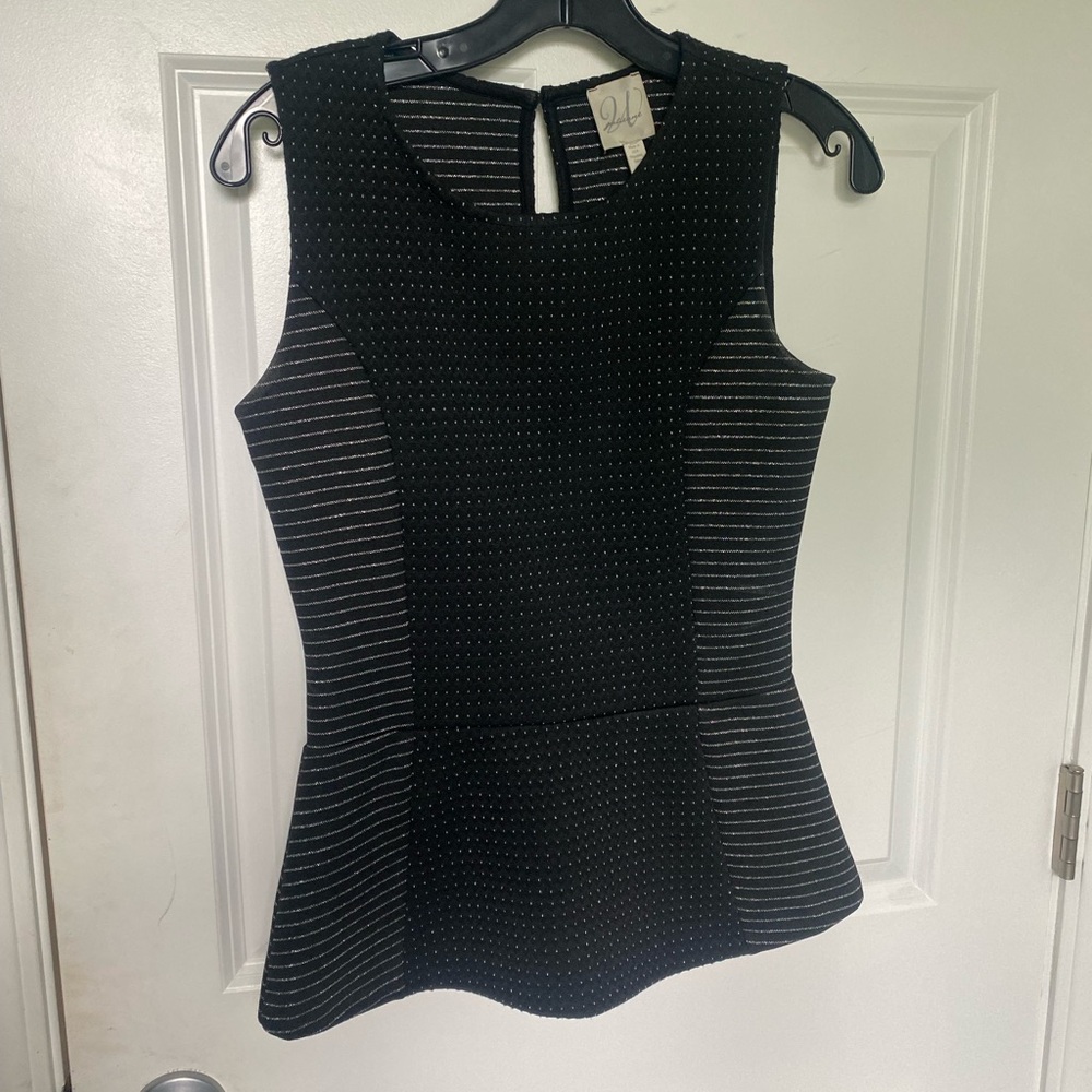 julienne shirt size small with silver details